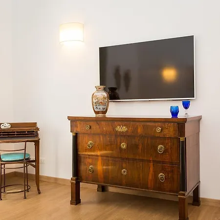 Prestigious Via Barberini *